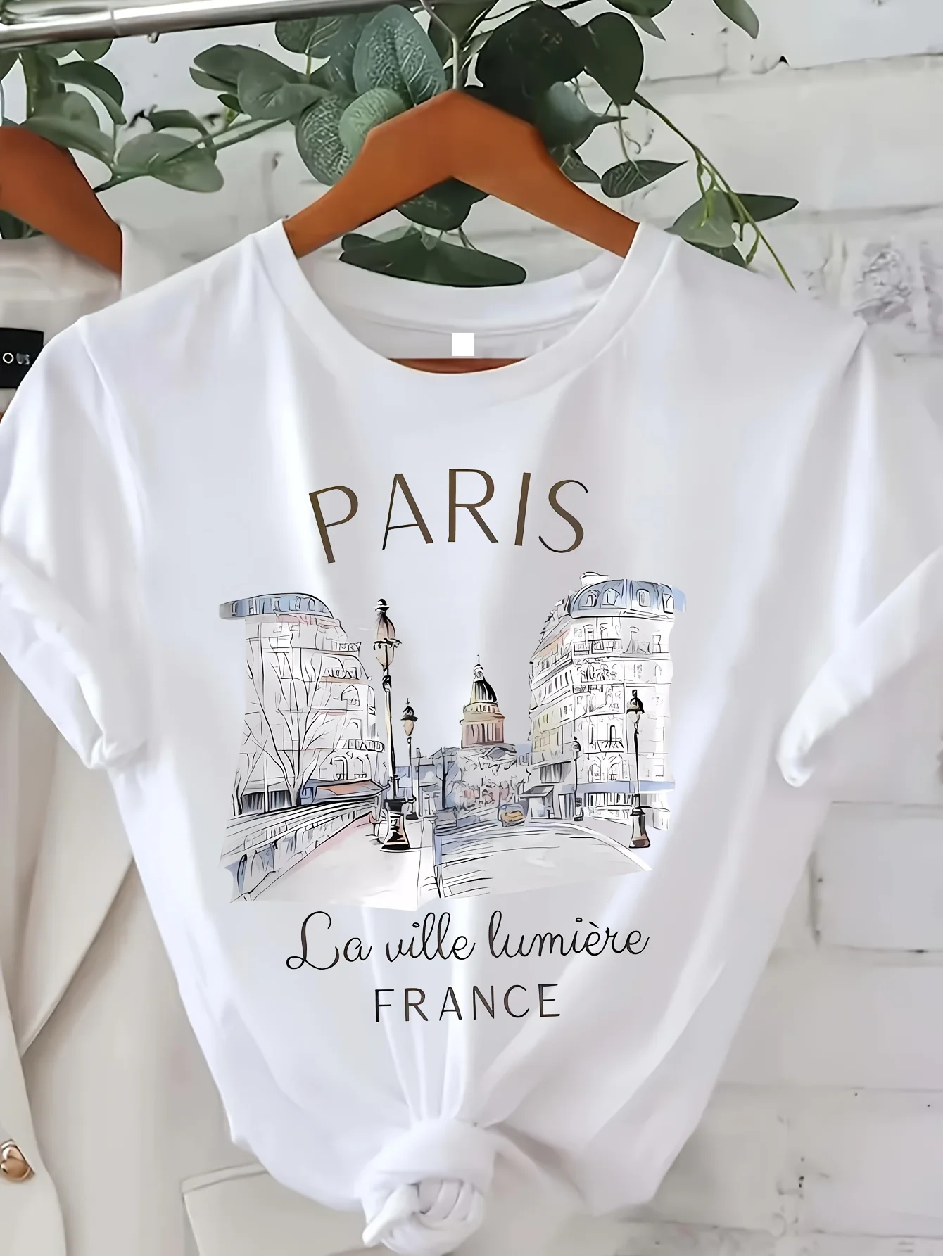 Street Fashion Paris - Camiseta Gráfica de Moda con Estampado